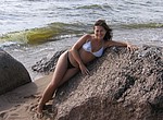 hot mature women having fun on vacation and then later pays back by pussy to her lover :)