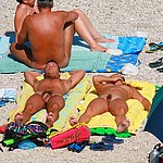 amateur nudist couples sunbathing their cocks and pussies on the beach :)